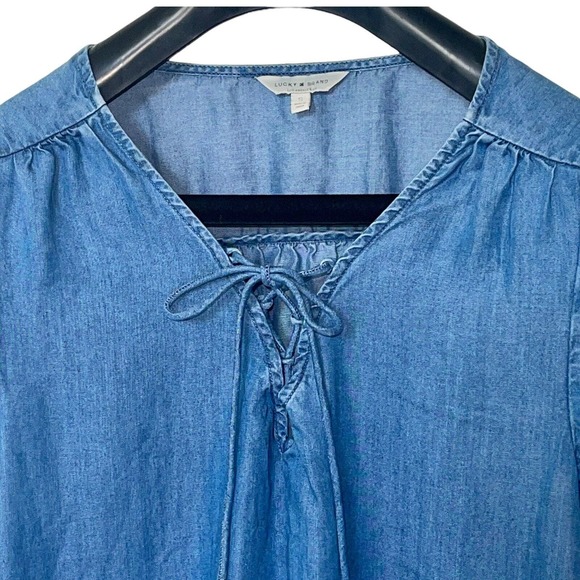 Lucky Brand Shift Dress Boho Blue Denim Lace Up V-Neck Short Sleeves Size S - Picture 2 of 4